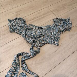 SHEIN Blue Floral Puff Sleeve Blouse